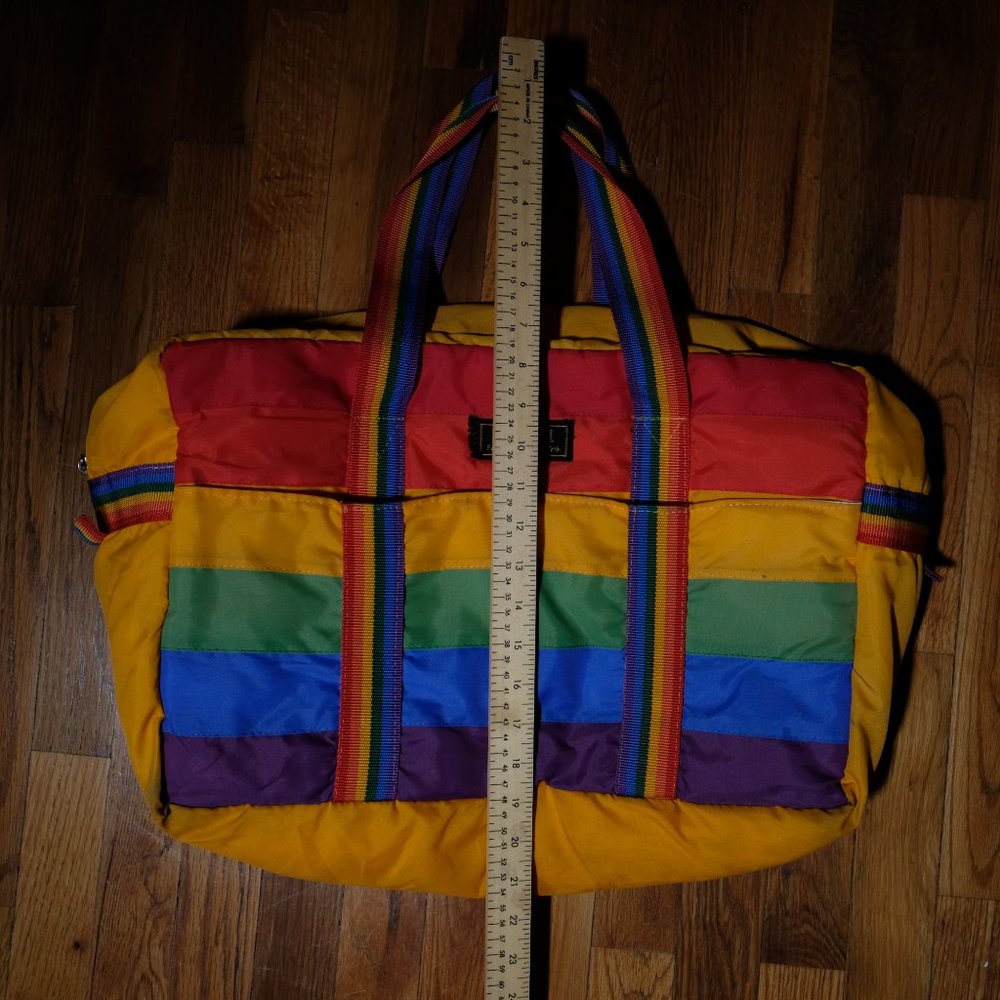 Rainbow Zip Duffle Tote Bag Flaws - Picture 7 of 7